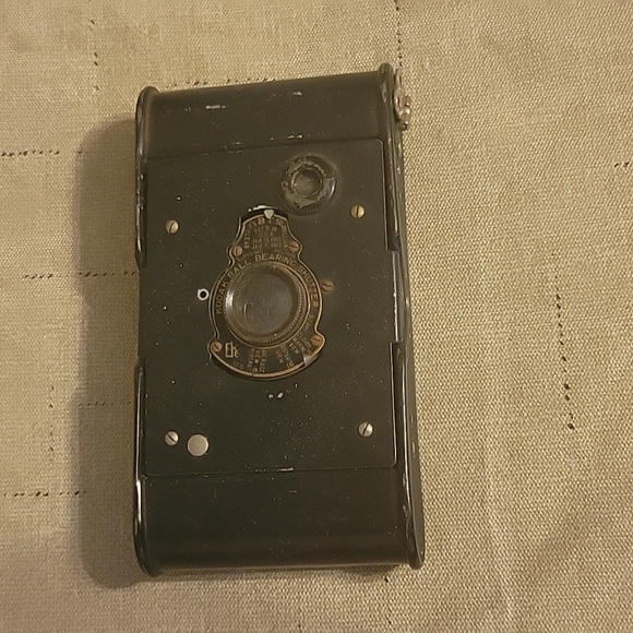 Antique Eastman Kodak Camera - Picture 5 of 11